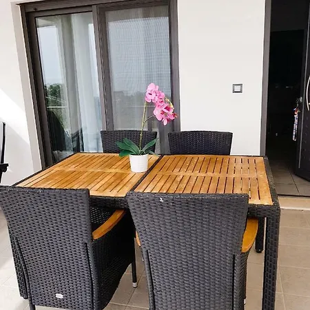 Chiara * לימנריה